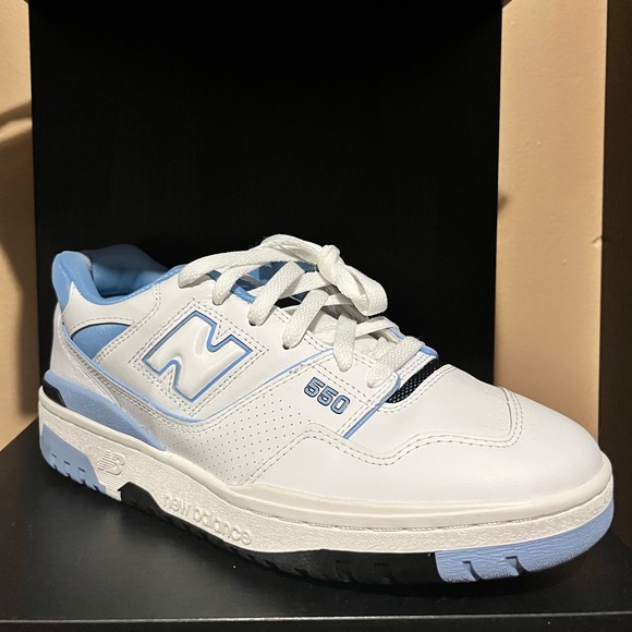 New Balance 550 UNC - Picture 3 of 4